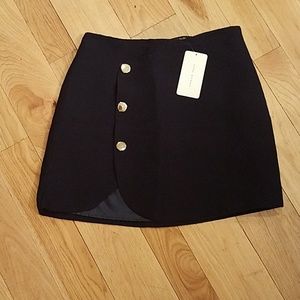 NWT ZARA Basic navy skirt, size medium